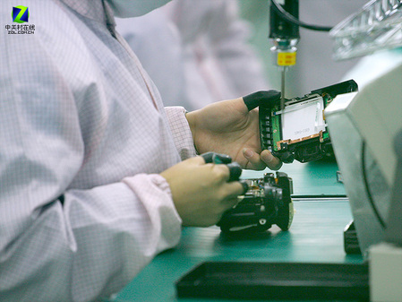 镜头背后的匠心 探秘奥林巴斯中国工厂